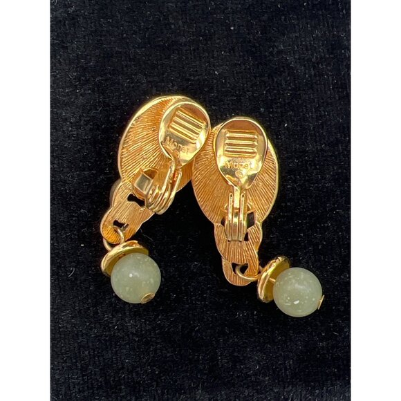 Monet Vintage Gold-Tone Clip-On Earrings & 33" Beaded Necklace Set Red Green Whi - Picture 7 of 8